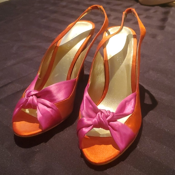 NINE WEST WOMANS HEELS SIZE 6.5 - Picture 1 of 6